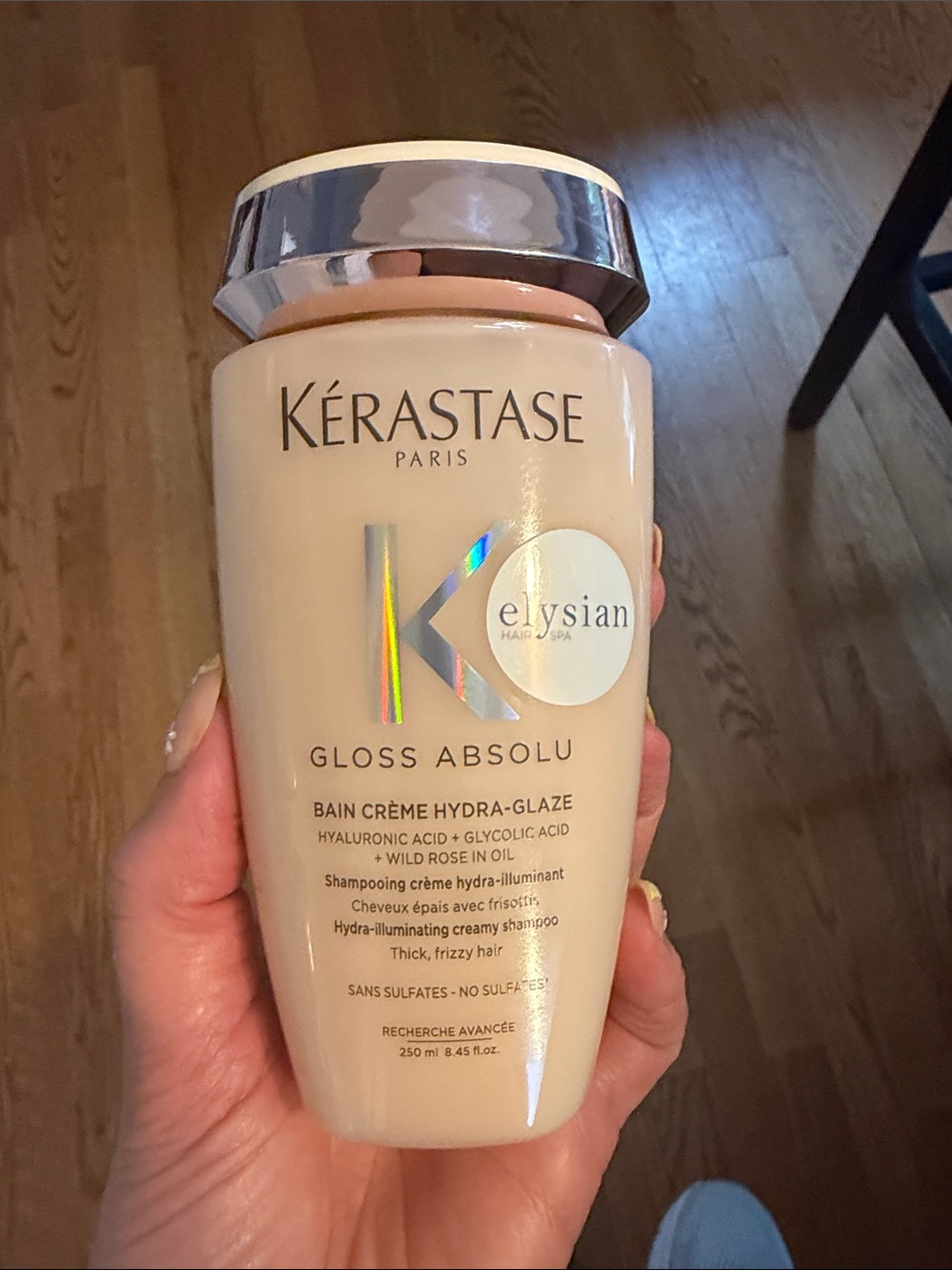 Kérastase Gloss Absolu Cream Shampoo - Cream and Silver Bottle